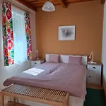 Hébergement de vacances Sunny Garden Pihenohaz *
