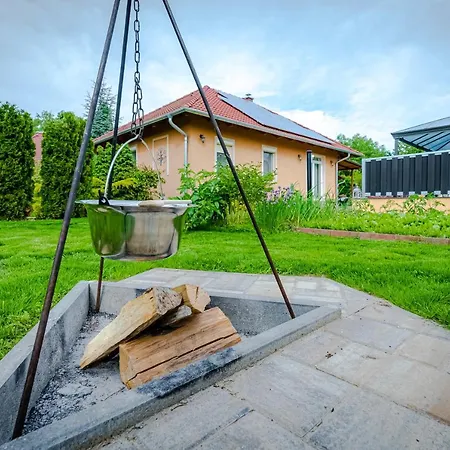 Prázdninový dům Sunny Garden Pihenohaz Siófok
